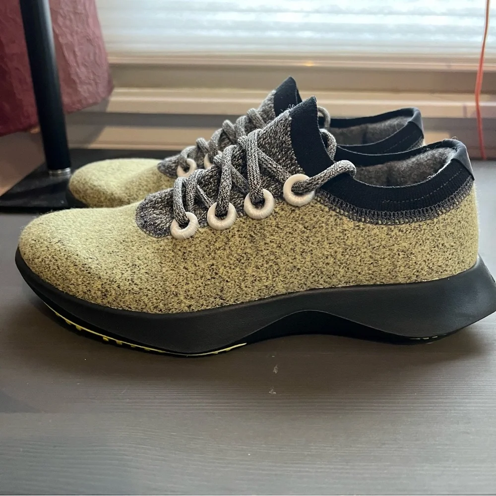 Like new Allbirds wool dasher mizzle - Picture 2 of 6
